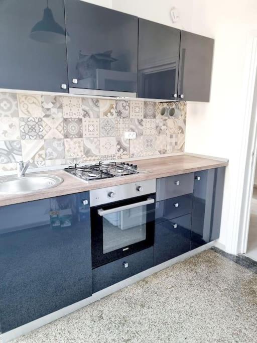 Cozy Apartment Near City Center 布加勒斯特 外观 照片